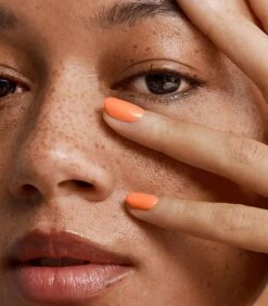 Pink Gellac - Glamorous Peach - Gellak - Vegan - Oranje - Glanzend - 15ml 15 Pink Gellac - Glamorous Peach - Gellak - Vegan - Oranje - Glanzend - 15ml -Modecosmetica 1050x1200 39