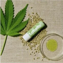 Labello Vegan Naturally Hennepzaadolie Lippenbalsem -Modecosmetica 1200x1200 179