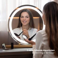 Nuvoo Make-up Spiegel - Visagie Spiegel - Hollywood Spiegel - Diameter 50cm - 3 Licht Tinten - Dimbaar - USB Telefoonoplader - Goud 16 Nuvoo Make-up Spiegel - Visagie Spiegel - Hollywood Spiegel - Diameter 50cm - 3 Licht Tinten - Dimbaar - USB Telefoonoplader - Goud -Modecosmetica 1200x1200 311
