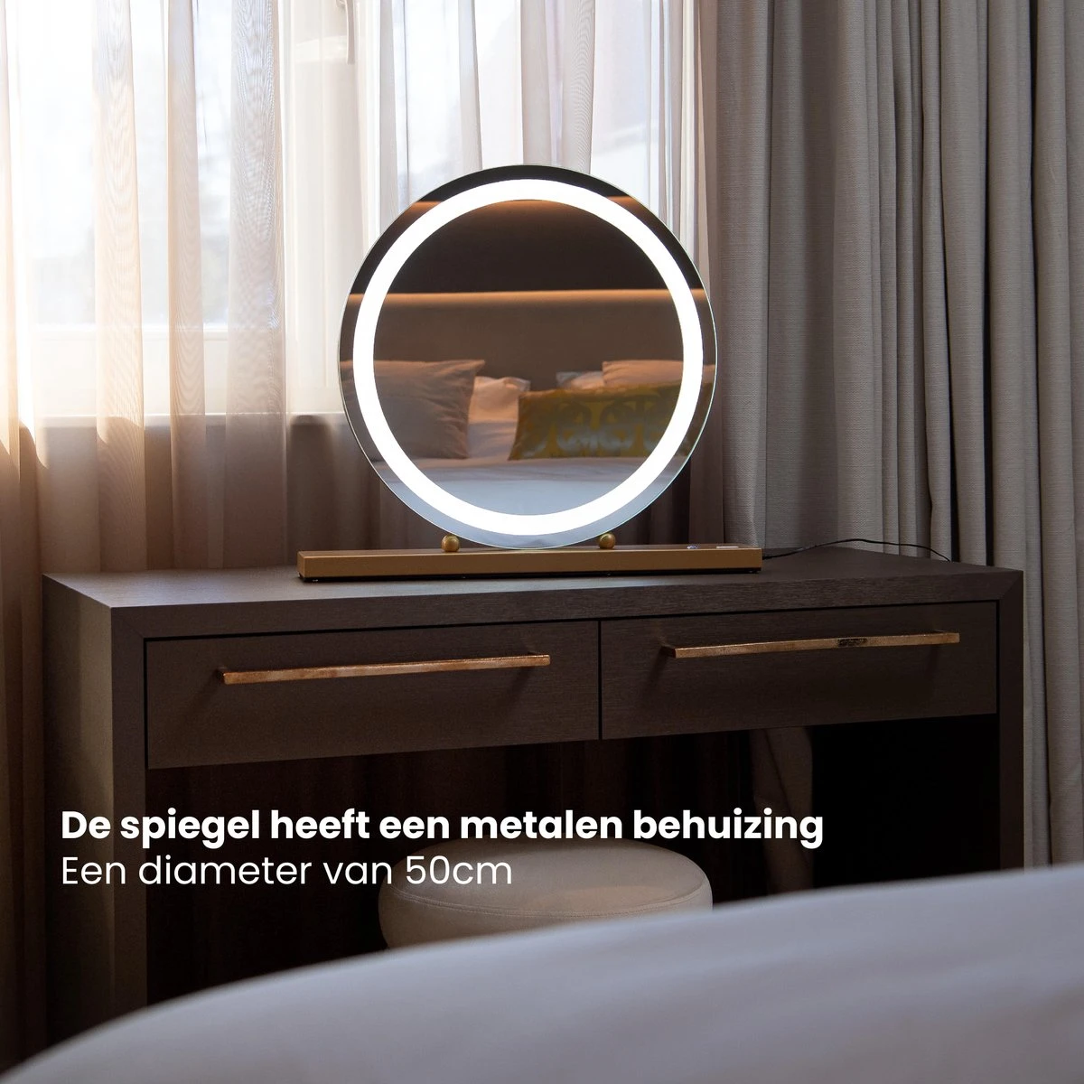 Nuvoo Make-up Spiegel - Visagie Spiegel - Hollywood Spiegel - Diameter 50cm - 3 Licht Tinten - Dimbaar - USB Telefoonoplader - Goud 11 Nuvoo Make-up Spiegel - Visagie Spiegel - Hollywood Spiegel - Diameter 50cm - 3 Licht Tinten - Dimbaar - USB Telefoonoplader - Goud - Afbeelding 11