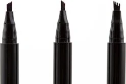 Eyebrow Magic Wenkbrauwpen - Donker Blond - Wenkbrauwpotloden - Microblading -Modecosmetica 1200x803 1