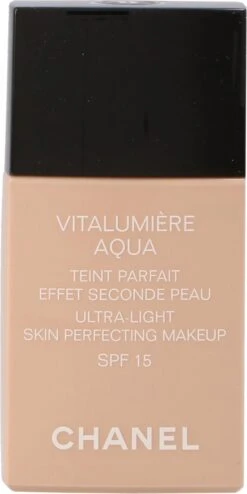 Chanel Vitalumiere Aqua Foundation - 30 Beige - SPF15 - 30 Ml -Modecosmetica 600x1200 4